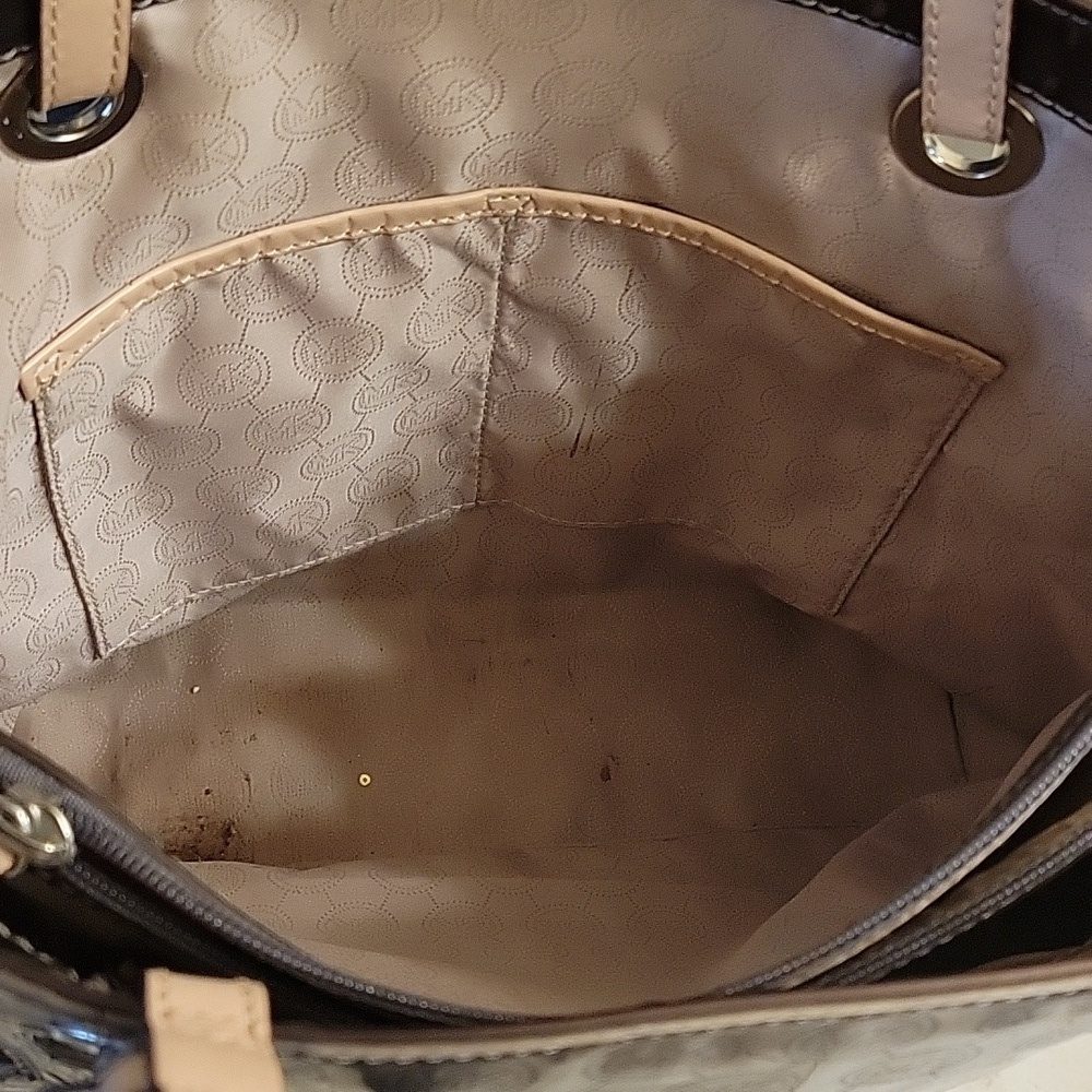 Michael Kors Shimmery Tote Bag - Picture 15 of 16